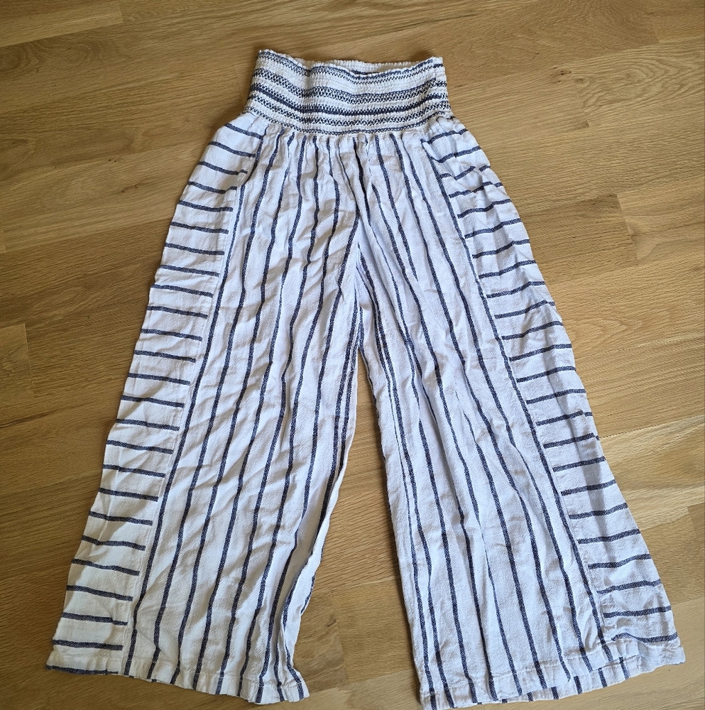 Striped Linen Blend Cropped  Pants-NWT